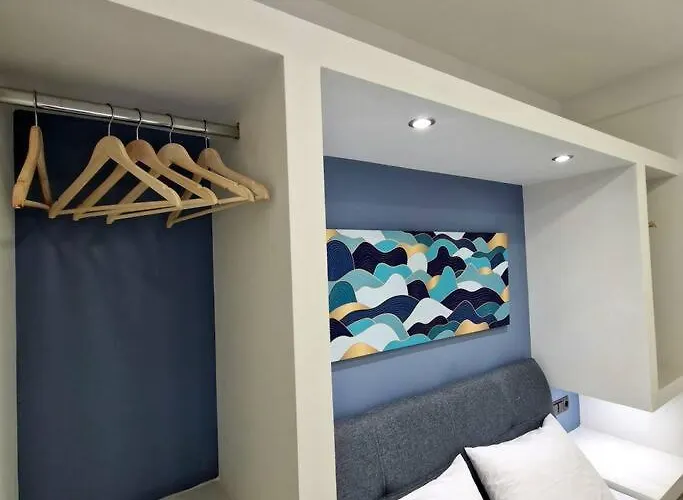 Farisma - Bright And In Kalamata