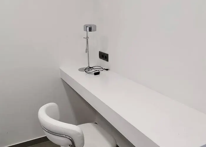 Farisma - Bright And In Appartement