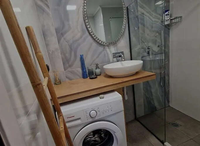 Farisma - Bright And In 아파트